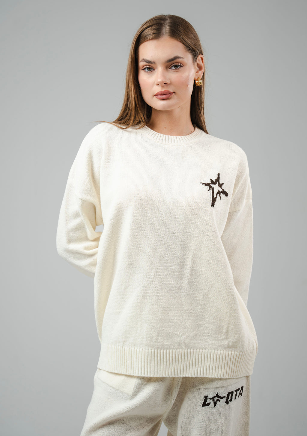 Laqta white knitted sweater