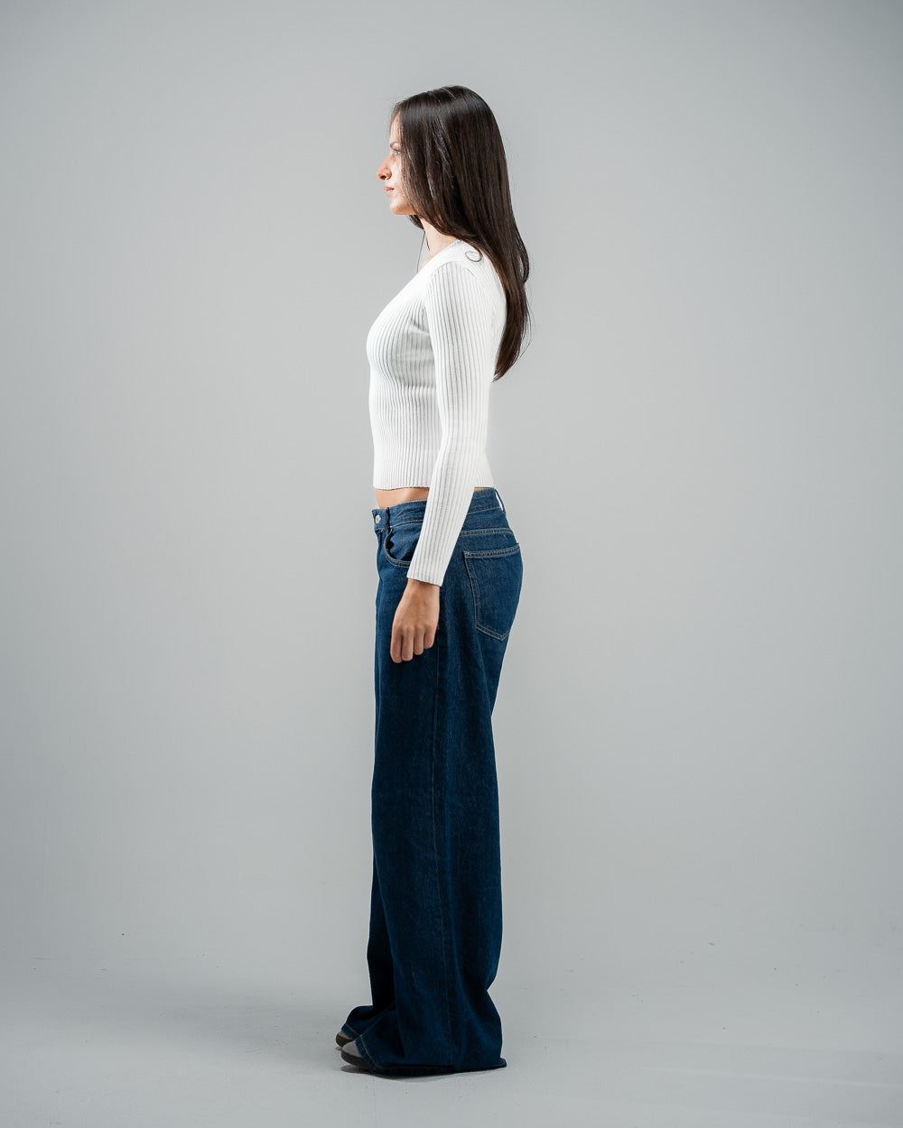 White knitted V-Neck Top