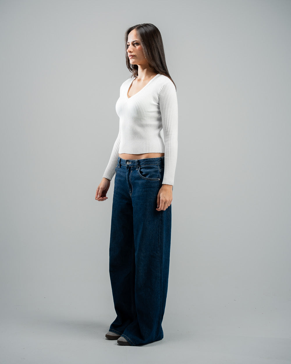 White knitted V-Neck Top