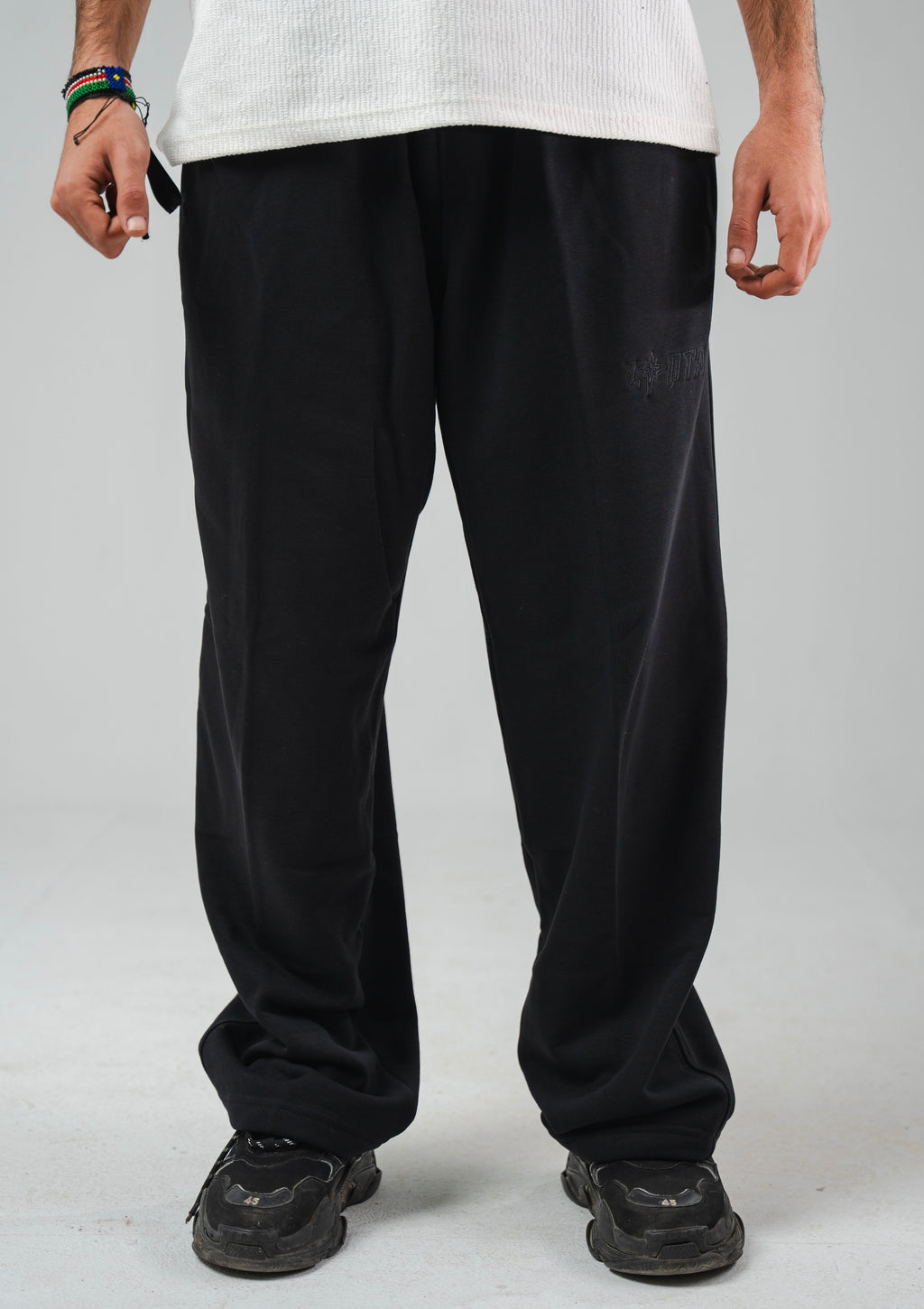 ALL BLACK SWEATPANT