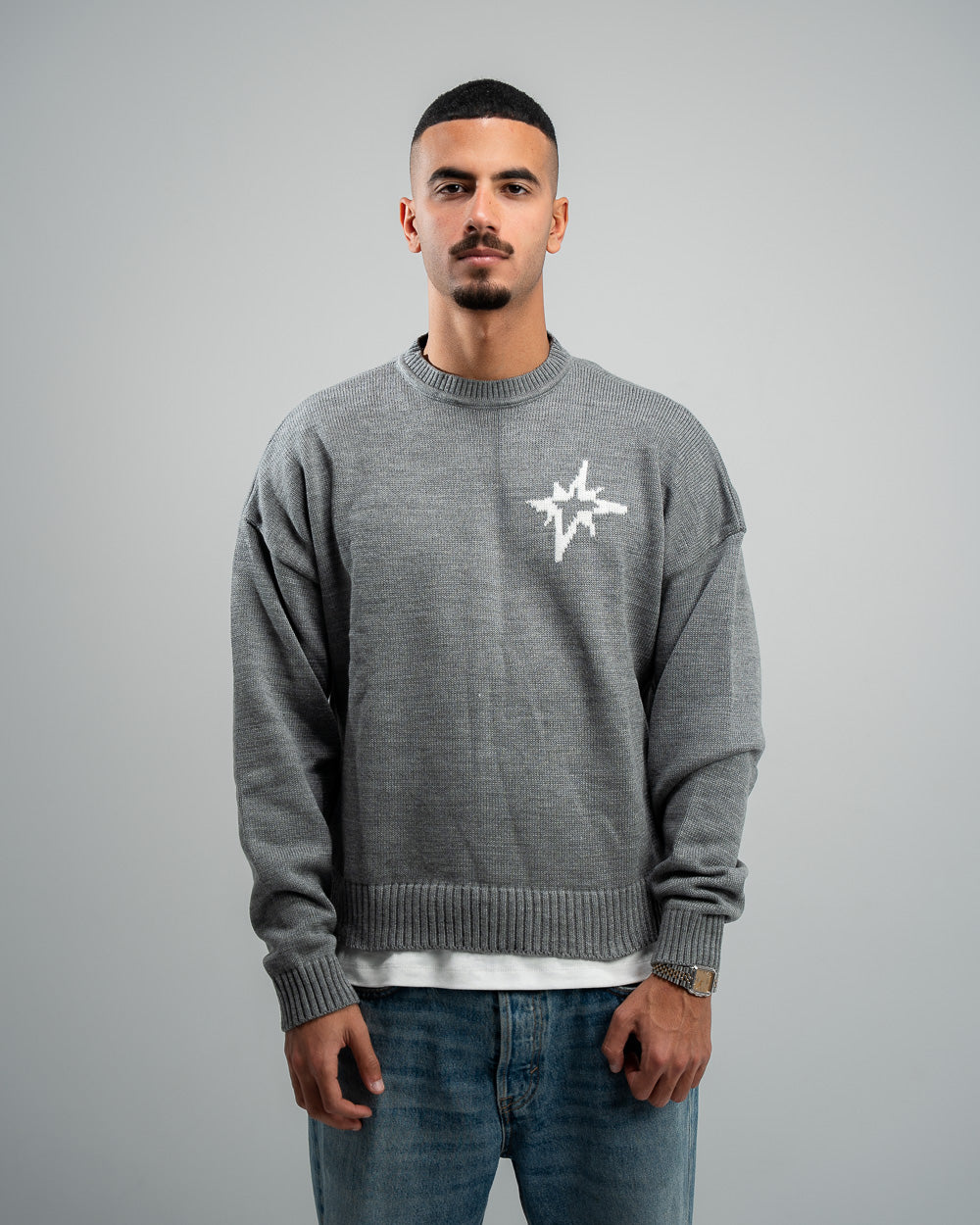 GREY KNITTED SWEATER