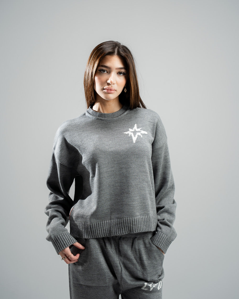 GREY KNITTED SWEATER