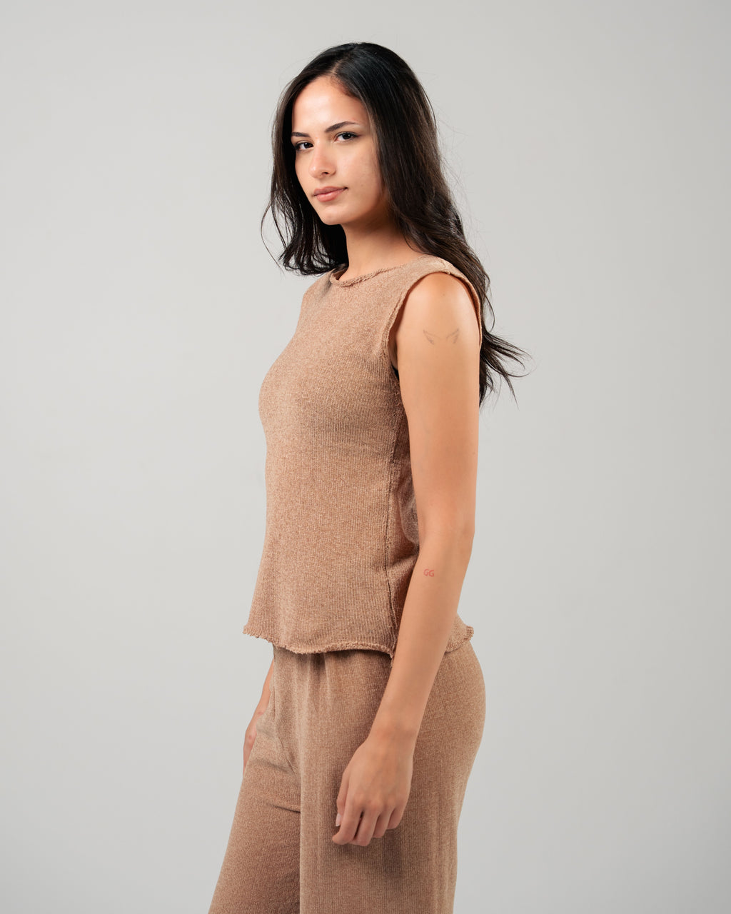 BROWN KNITTED TOP