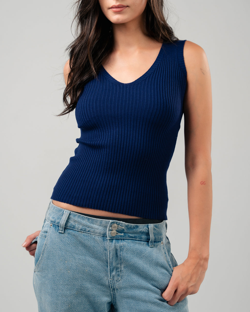 NAVY KNITTED TOP